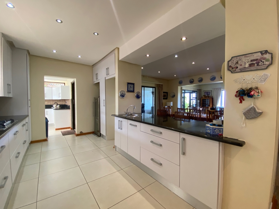 4 Bedroom Property for Sale in Cintsa East Eastern Cape